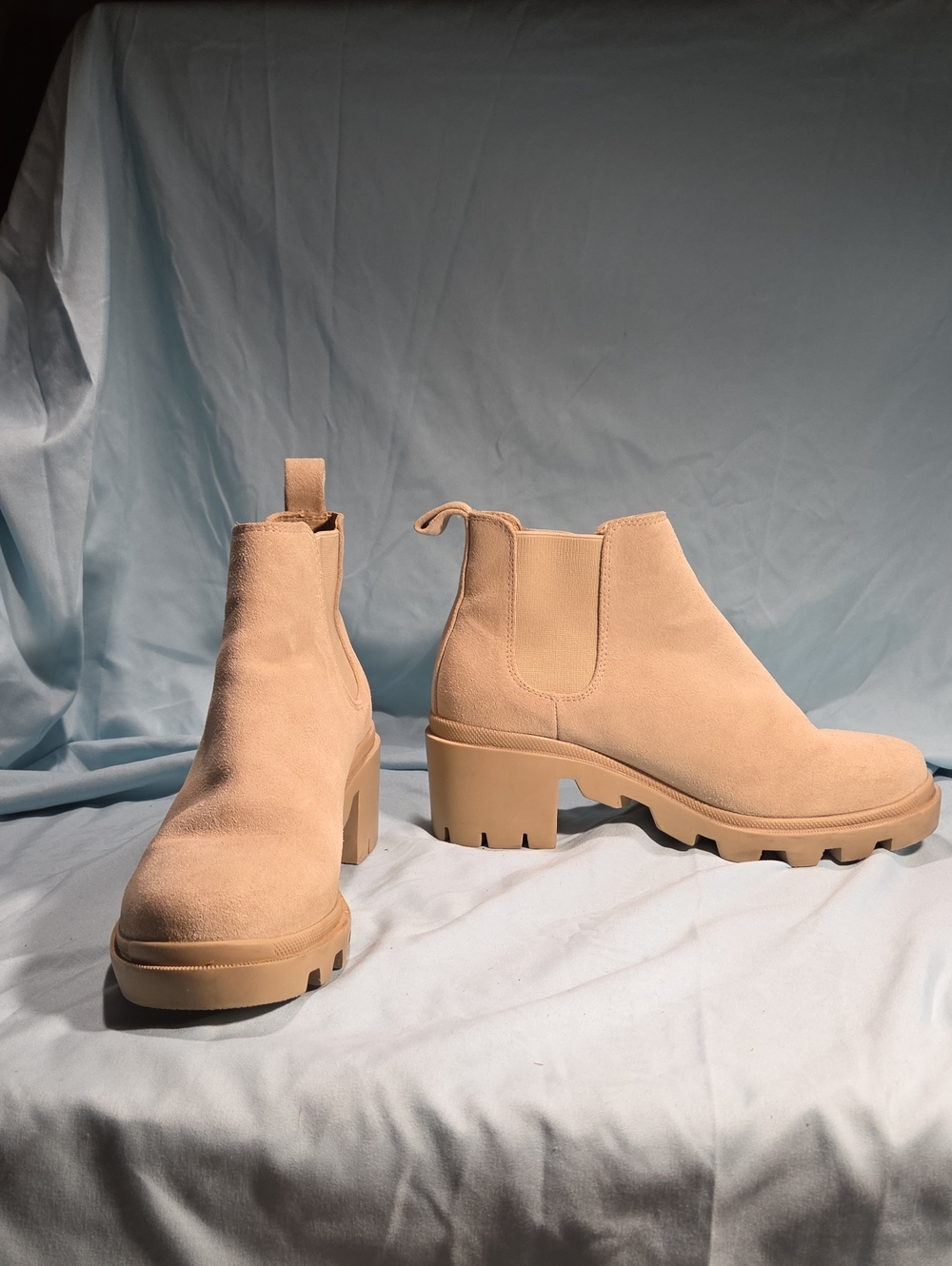 Steve Madden Beige Suede Chunky Chelsea Ankle Boots